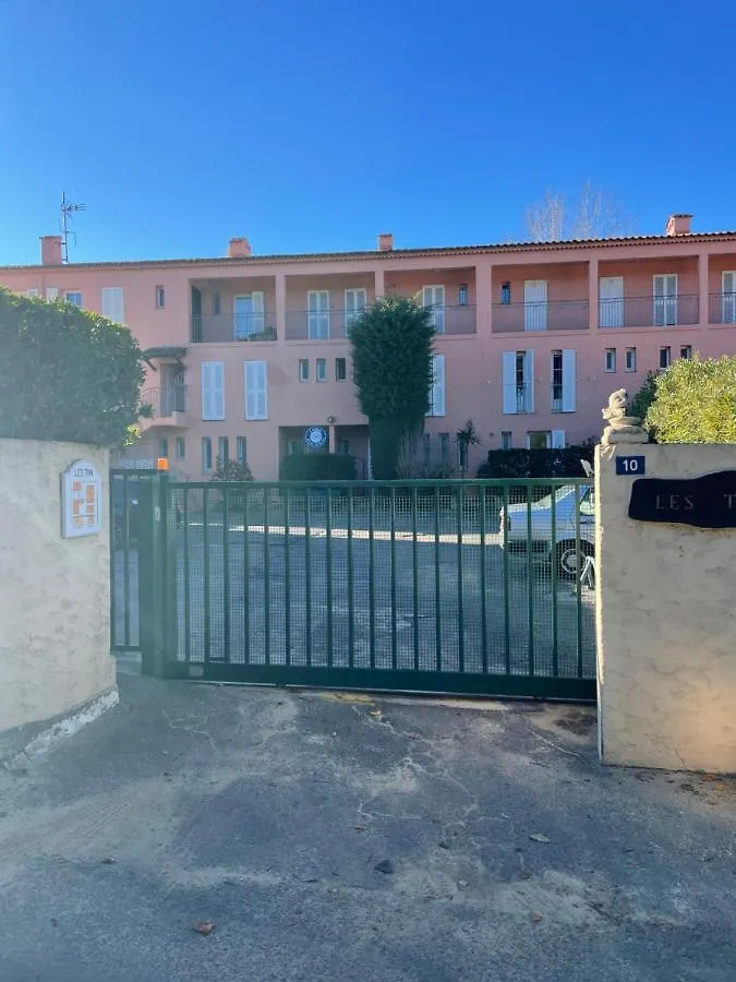Appartement Superbe Emplacement , terrasse et parking! Saint-Tropez