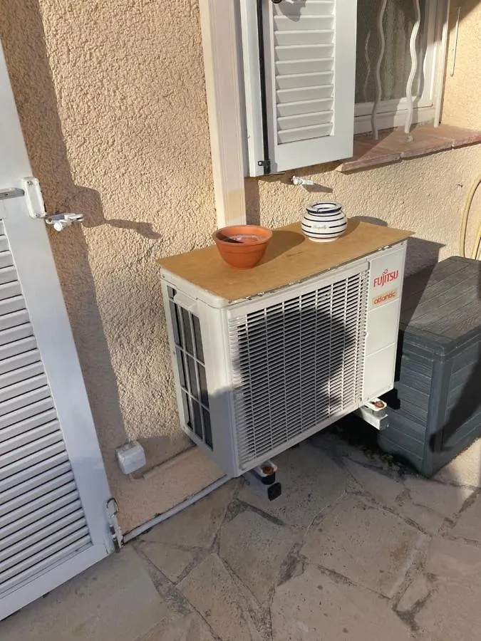 Superbe Emplacement , terrasse et parking! Saint-Tropez