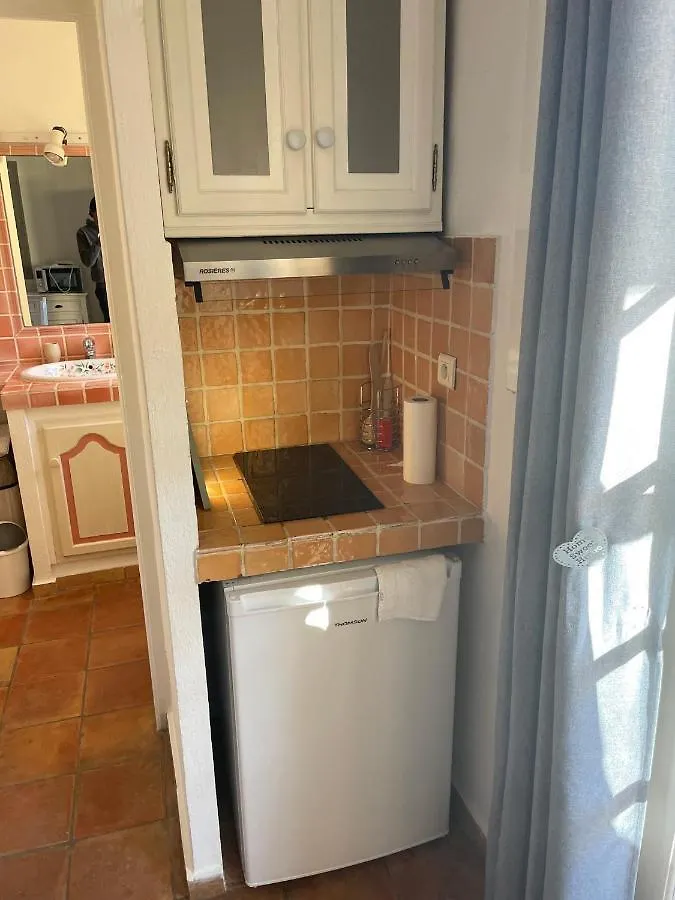 Appartement Superbe Emplacement , terrasse et parking! Saint-Tropez France