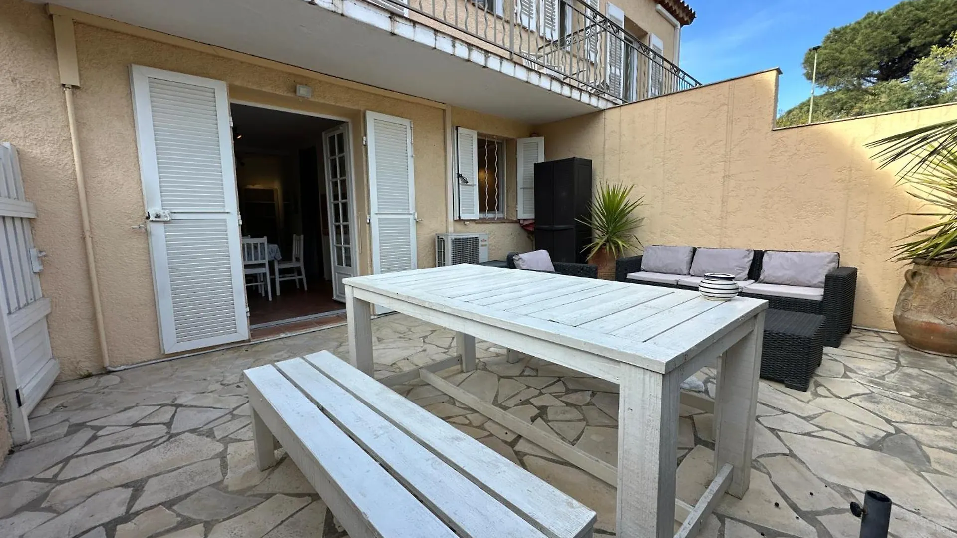 Superbe Emplacement , terrasse et parking! Saint-Tropez 0*,  France